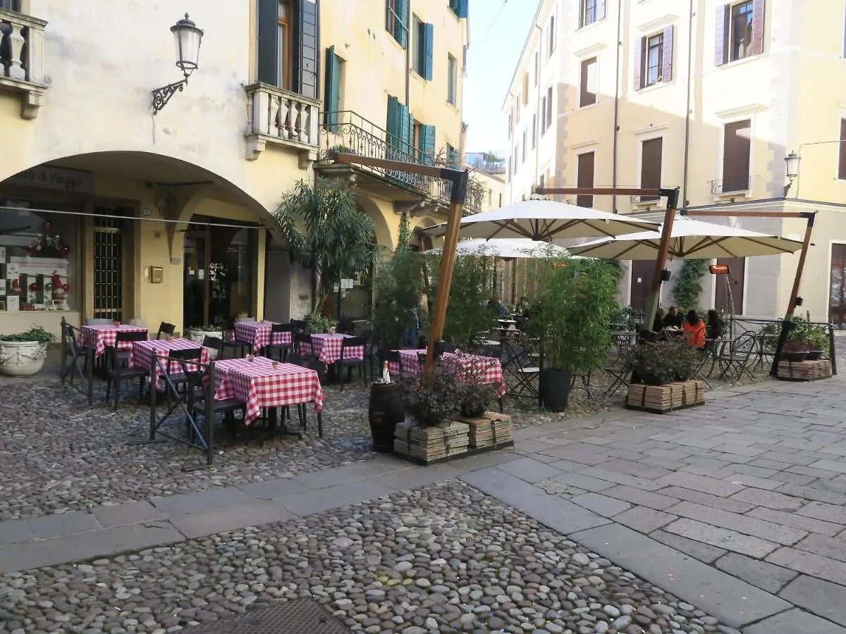 Foresteria Conti, Sulle Tracce Di Shakespeare Padova 0*,  Italy